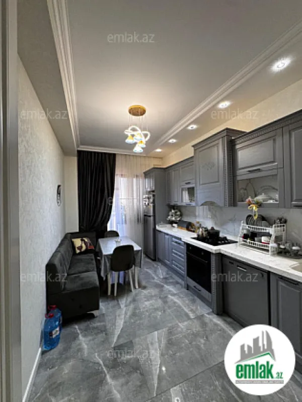 Satılır 3 otaqlı yeni tikili 130 m²