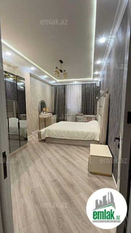 Satılır 3 otaqlı yeni tikili 130 m²