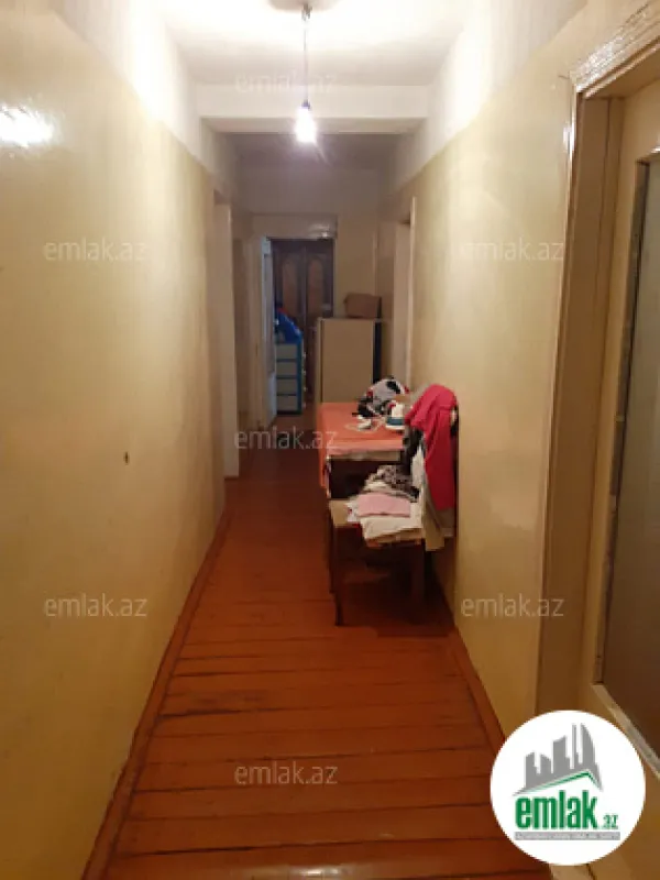 Satılır 5 otaqlı köhnə tikili 120 m²