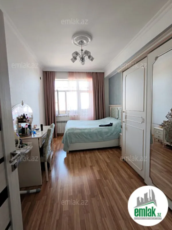 Satılır 3 otaqlı yeni tikili 110 m²