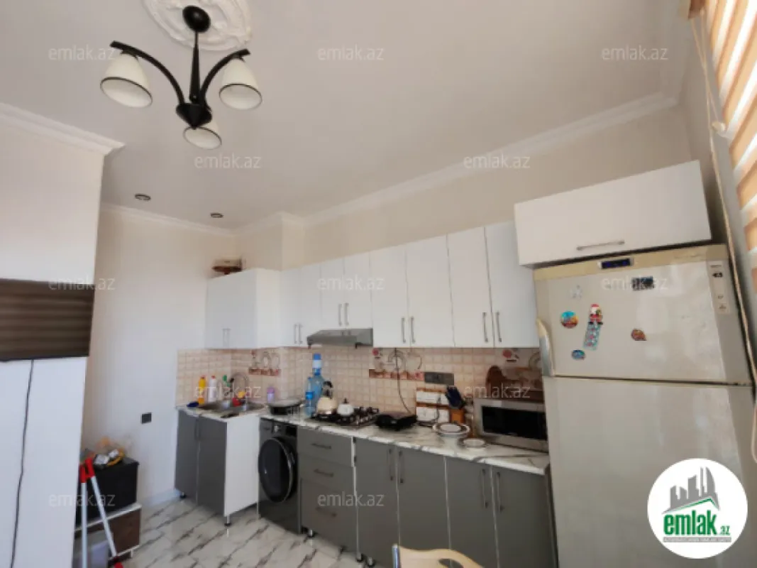 Satılır 3 otaqlı yeni tikili 110 m²