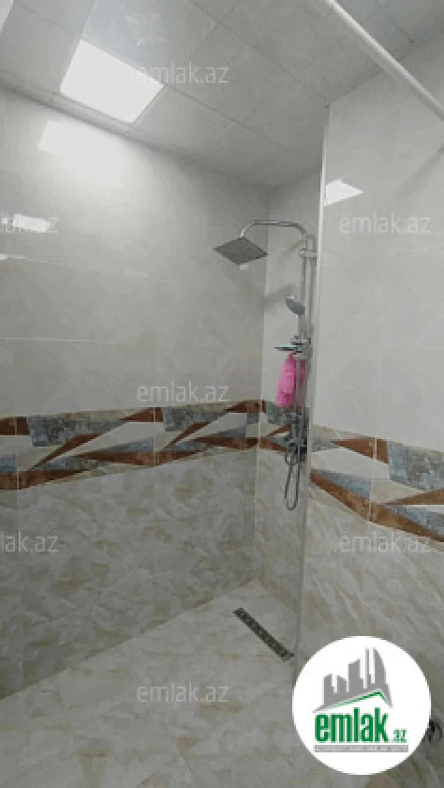 Satılır 3 otaqlı yeni tikili 110 m²