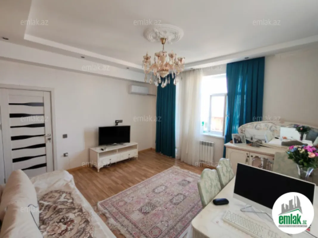 Satılır 3 otaqlı yeni tikili 110 m²