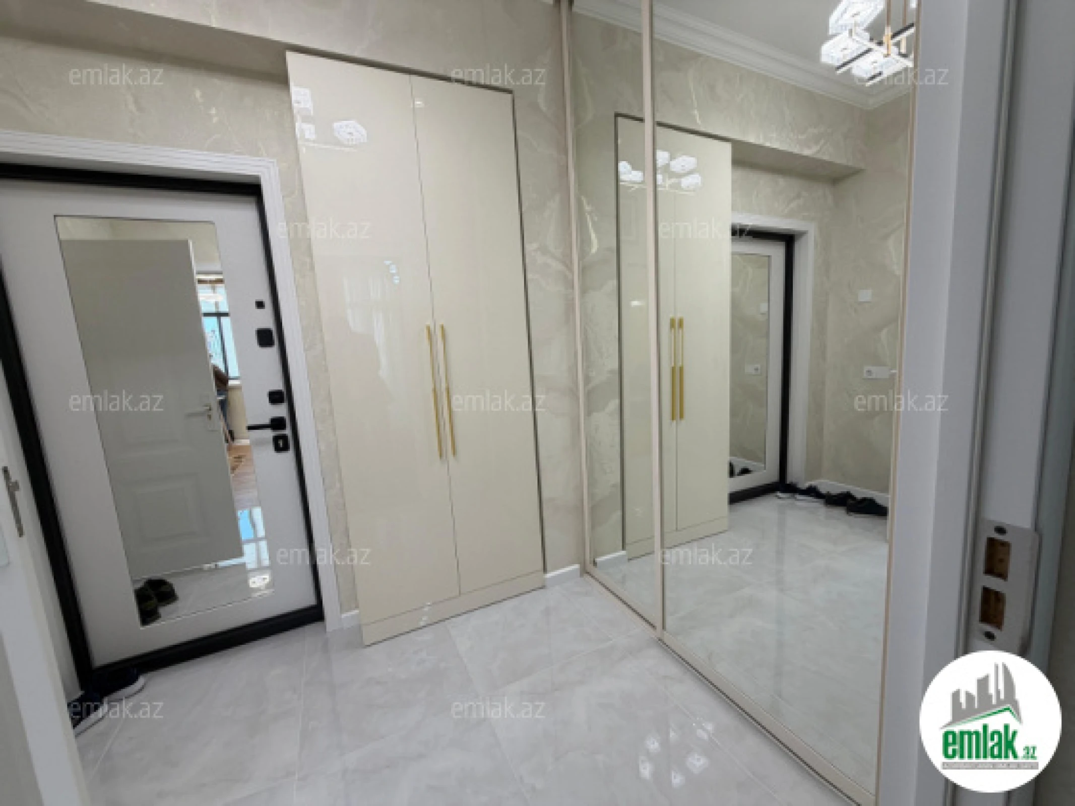 Satılır 2 otaqlı yeni tikili 37 m²
