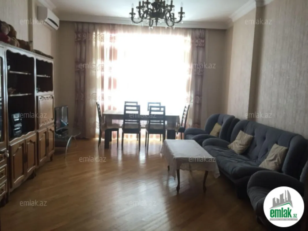 Satılır 3 otaqlı yeni tikili 130 m²