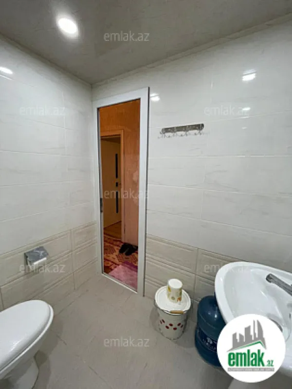 Satılır 1 otaqlı köhnə tikili 45 m²