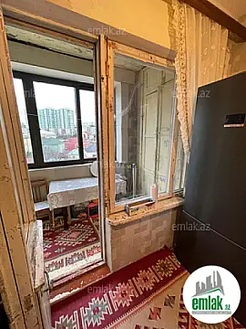 Satılır 1 otaqlı köhnə tikili 45 m²
