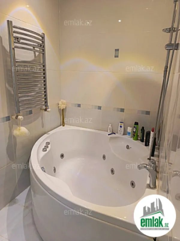 Satılır 2 otaqlı yeni tikili 90 m²