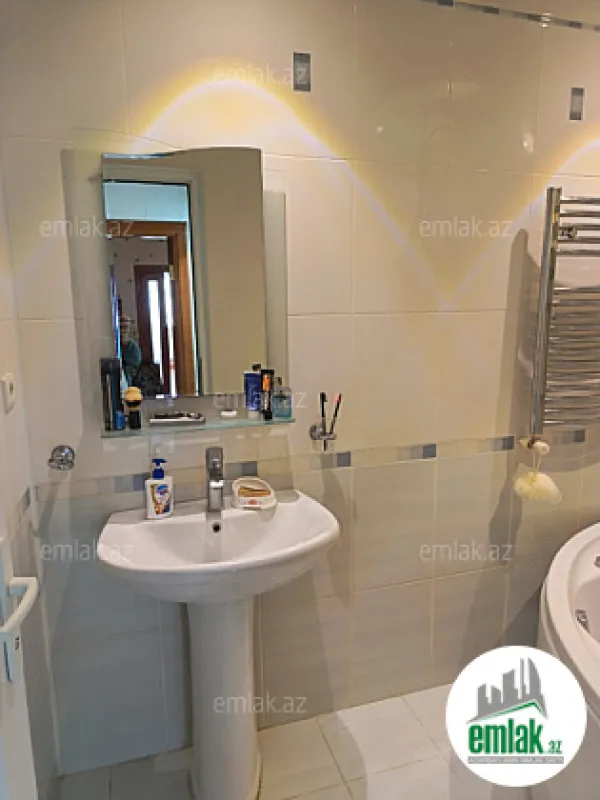 Satılır 2 otaqlı yeni tikili 90 m²