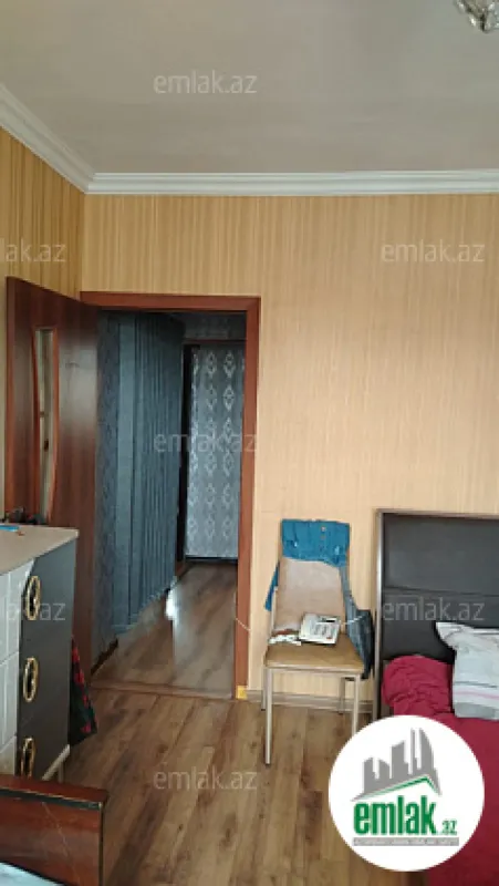 Satılır 3 otaqlı köhnə tikili 80 m²