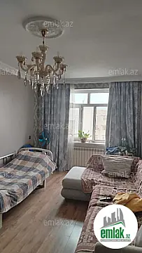 Satılır 3 otaqlı köhnə tikili 80 m²