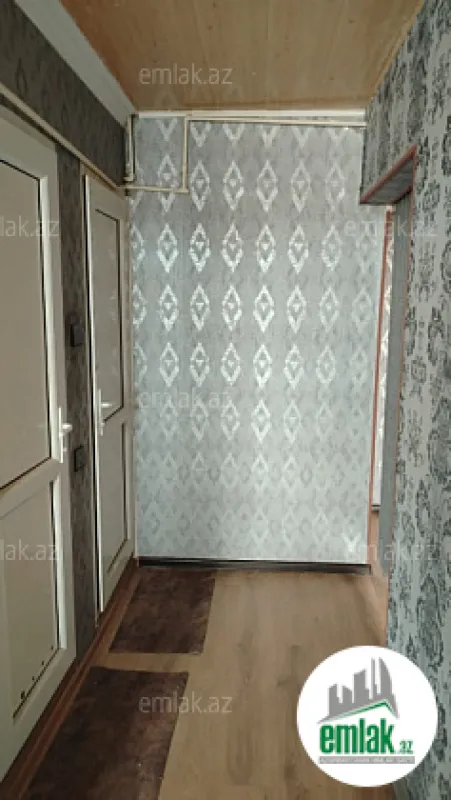 Satılır 3 otaqlı köhnə tikili 80 m²