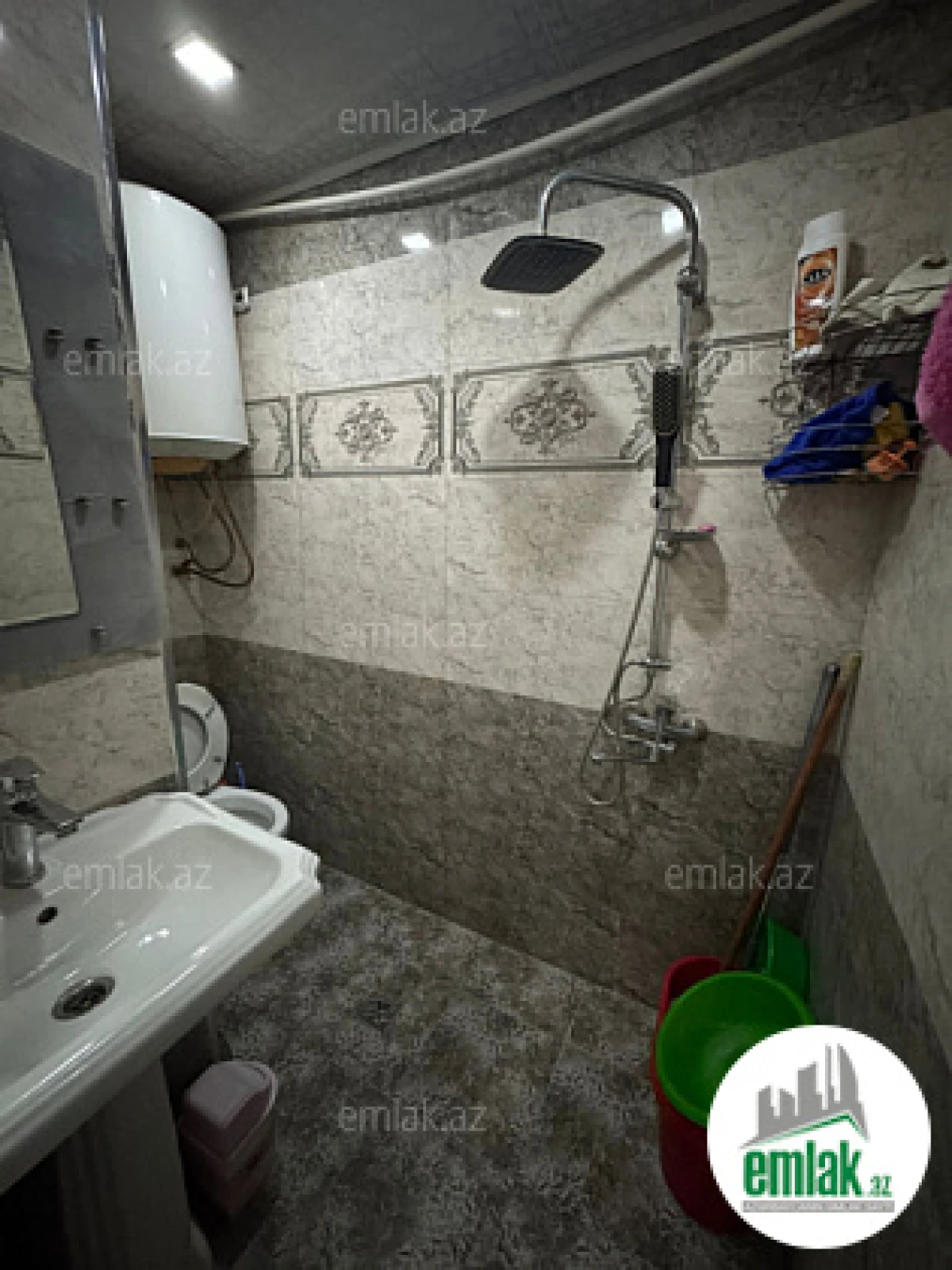 Satılır 1 otaqlı köhnə tikili 35 m²