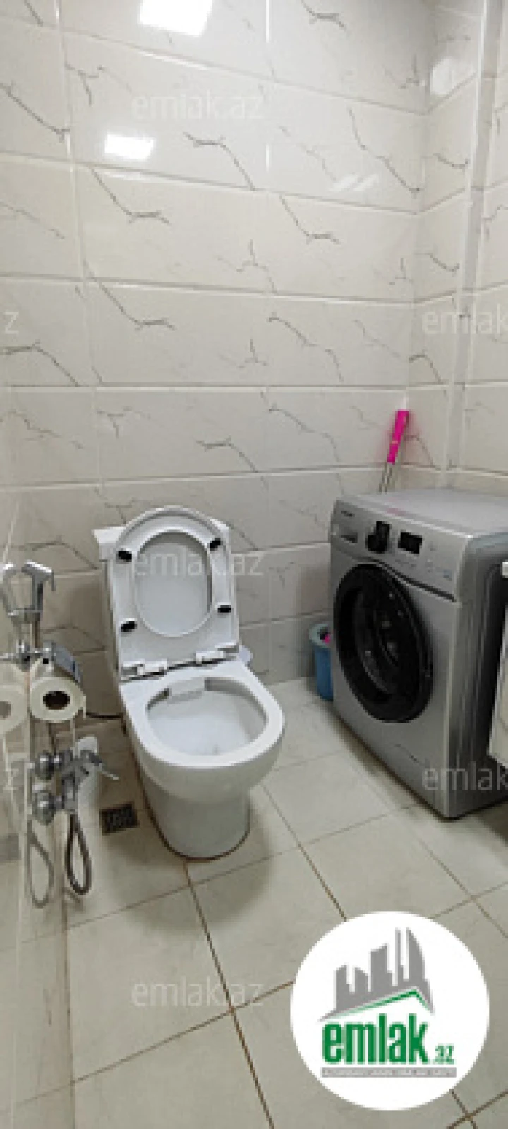 Satılır 2 otaqlı yeni tikili 72 m²