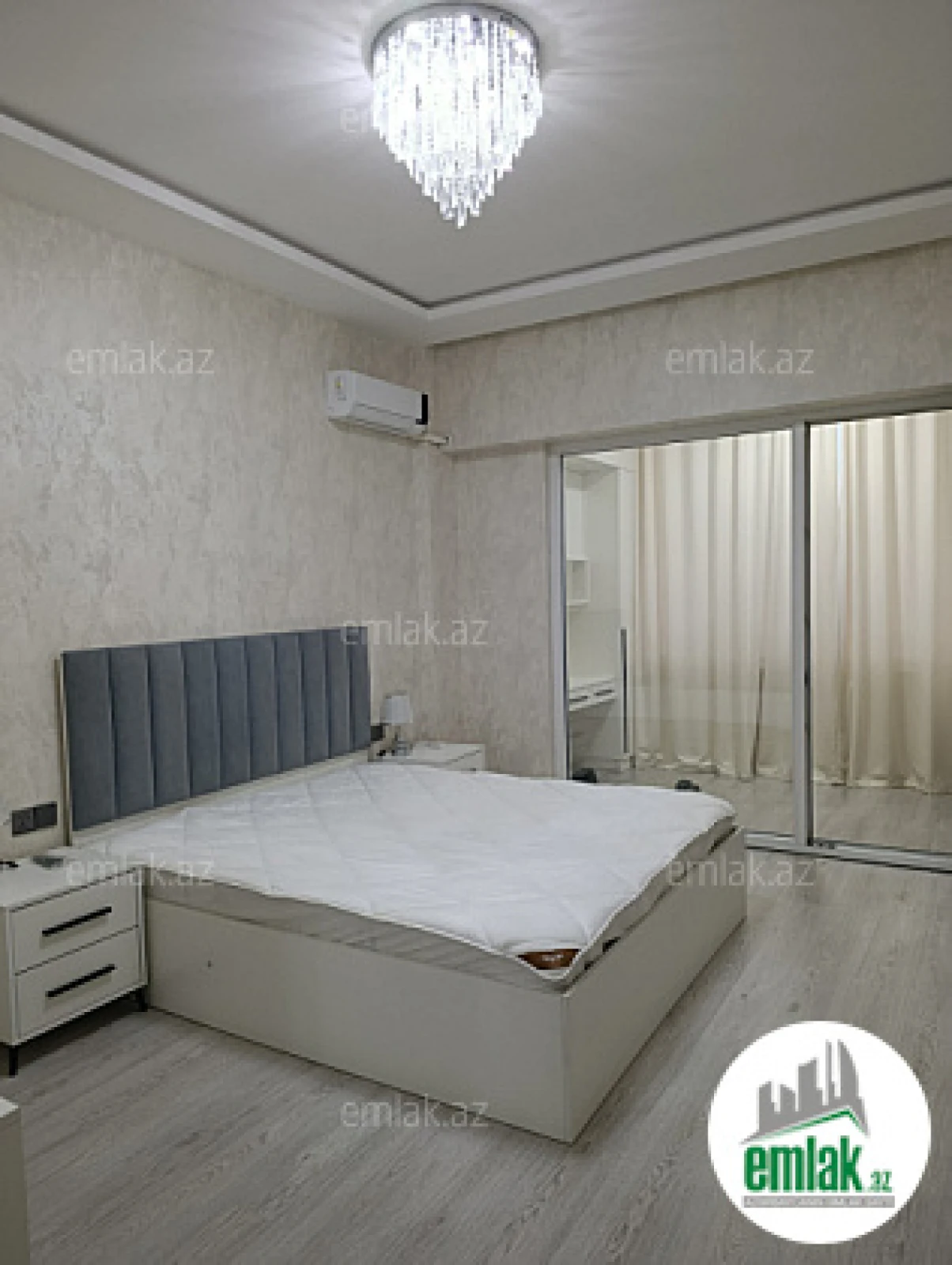 Satılır 2 otaqlı yeni tikili 72 m²