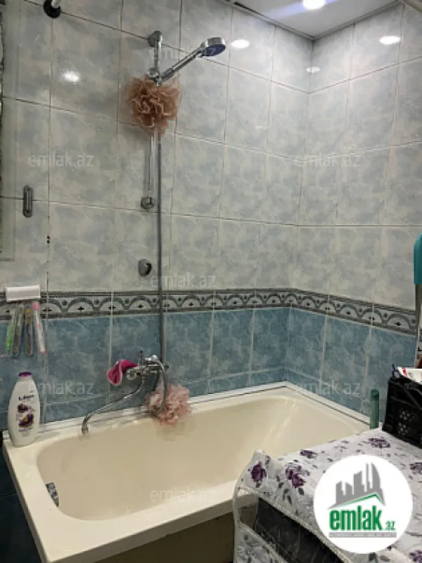 Satılır 3 otaqlı yeni tikili 105 m²