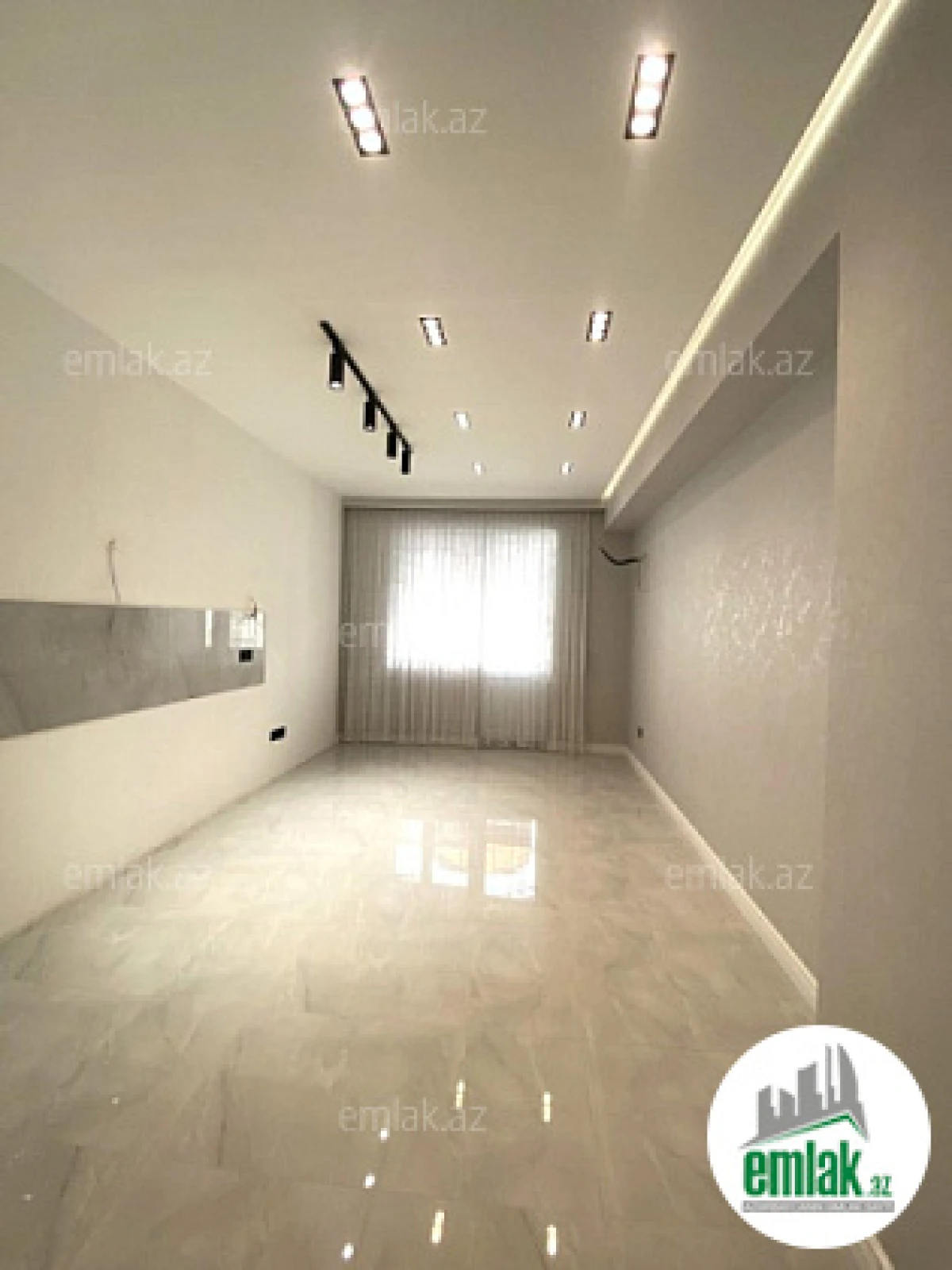 Satılır 3 otaqlı yeni tikili 170 m²