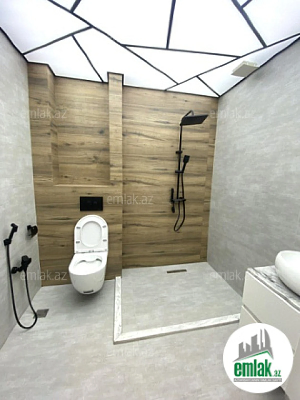 Satılır 3 otaqlı yeni tikili 170 m²