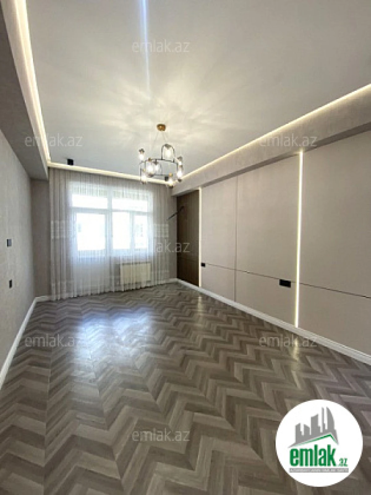Satılır 3 otaqlı yeni tikili 170 m²