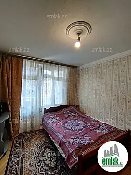 Satılır 2 otaqlı köhnə tikili 50 m²