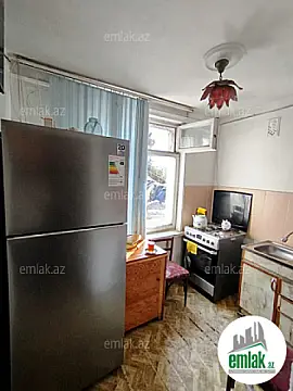 Satılır 2 otaqlı köhnə tikili 50 m²