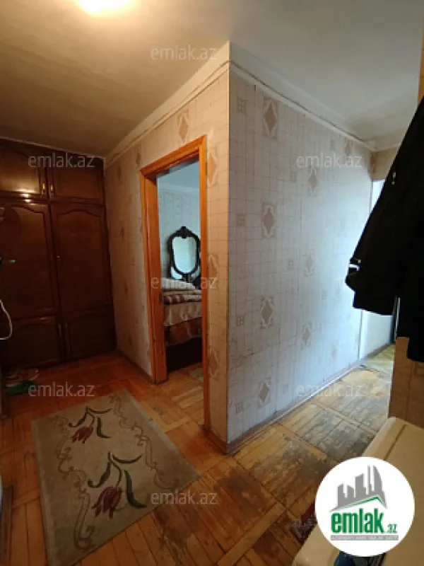 Satılır 2 otaqlı köhnə tikili 50 m²