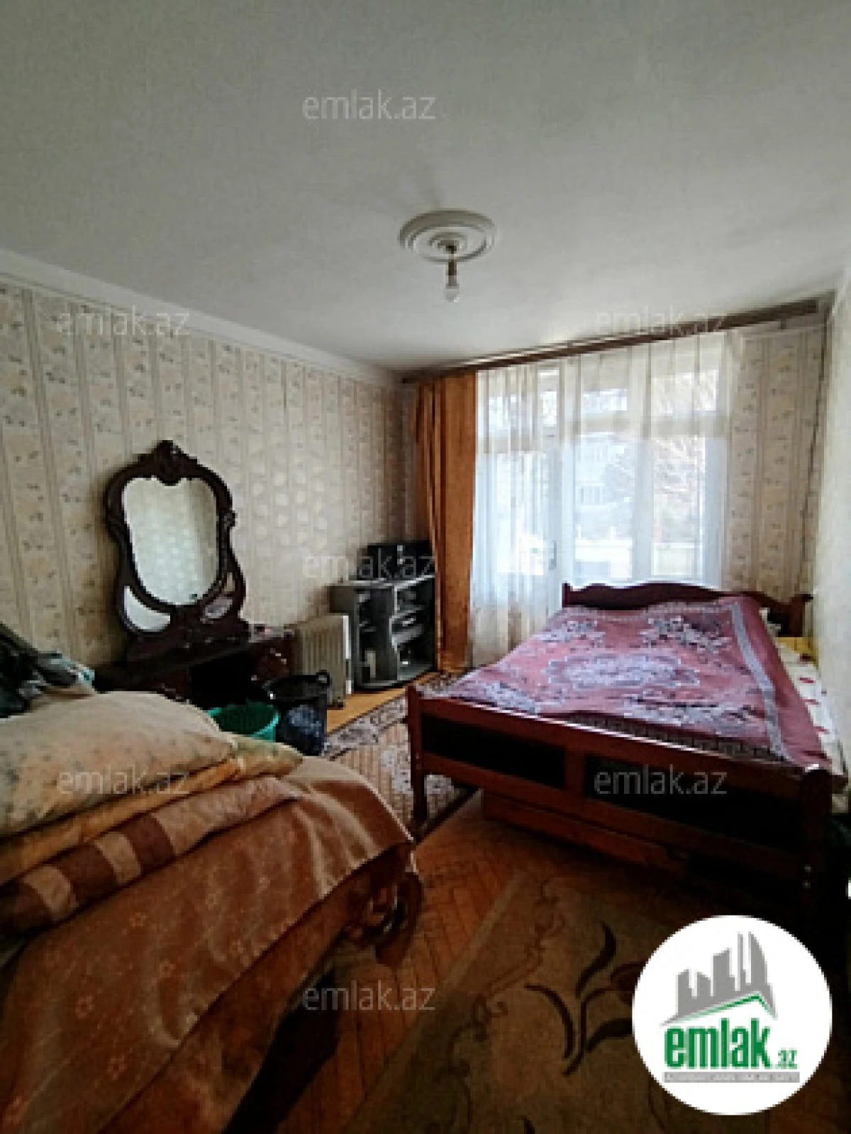 Satılır 2 otaqlı köhnə tikili 50 m²