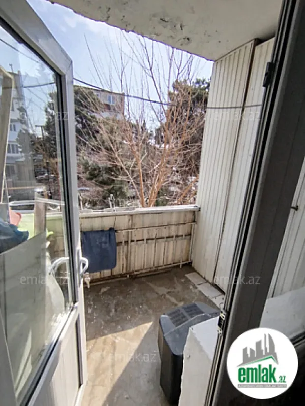 Satılır 2 otaqlı köhnə tikili 50 m²