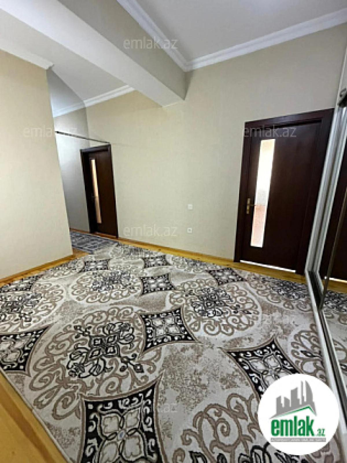 Satılır 3 otaqlı yeni tikili 120 m²