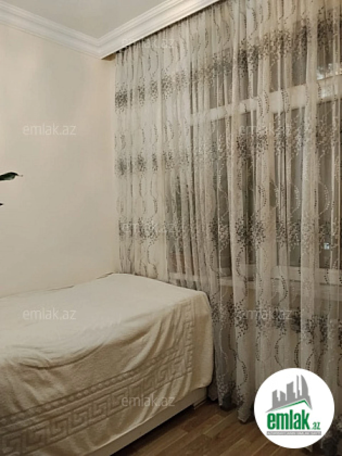 Satılır 3 otaqlı köhnə tikili 55 m²