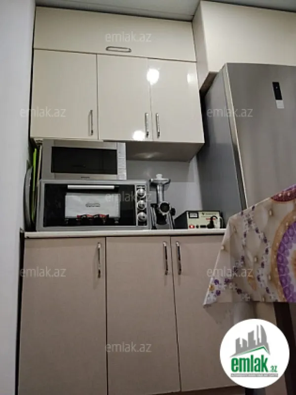 Satılır 3 otaqlı köhnə tikili 55 m²