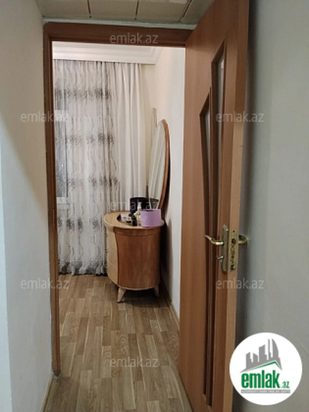 Satılır 3 otaqlı köhnə tikili 55 m²
