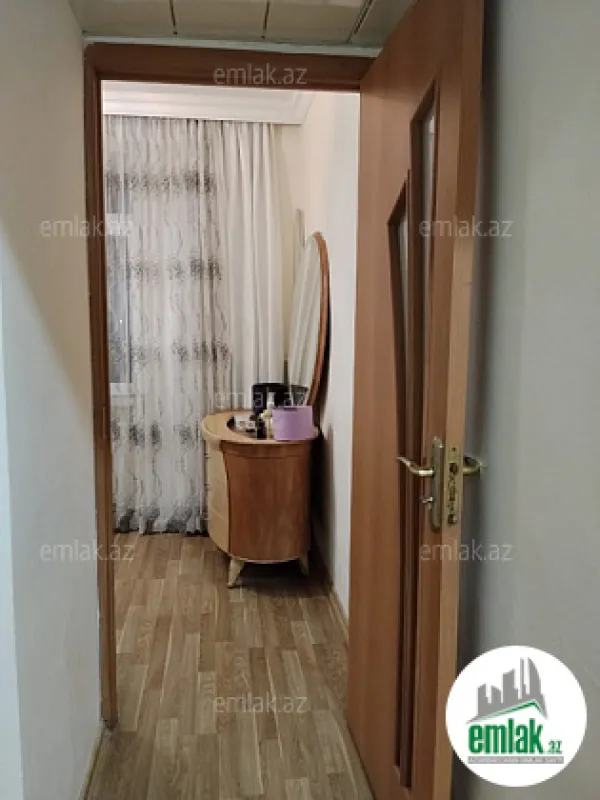 Satılır 3 otaqlı köhnə tikili 55 m²