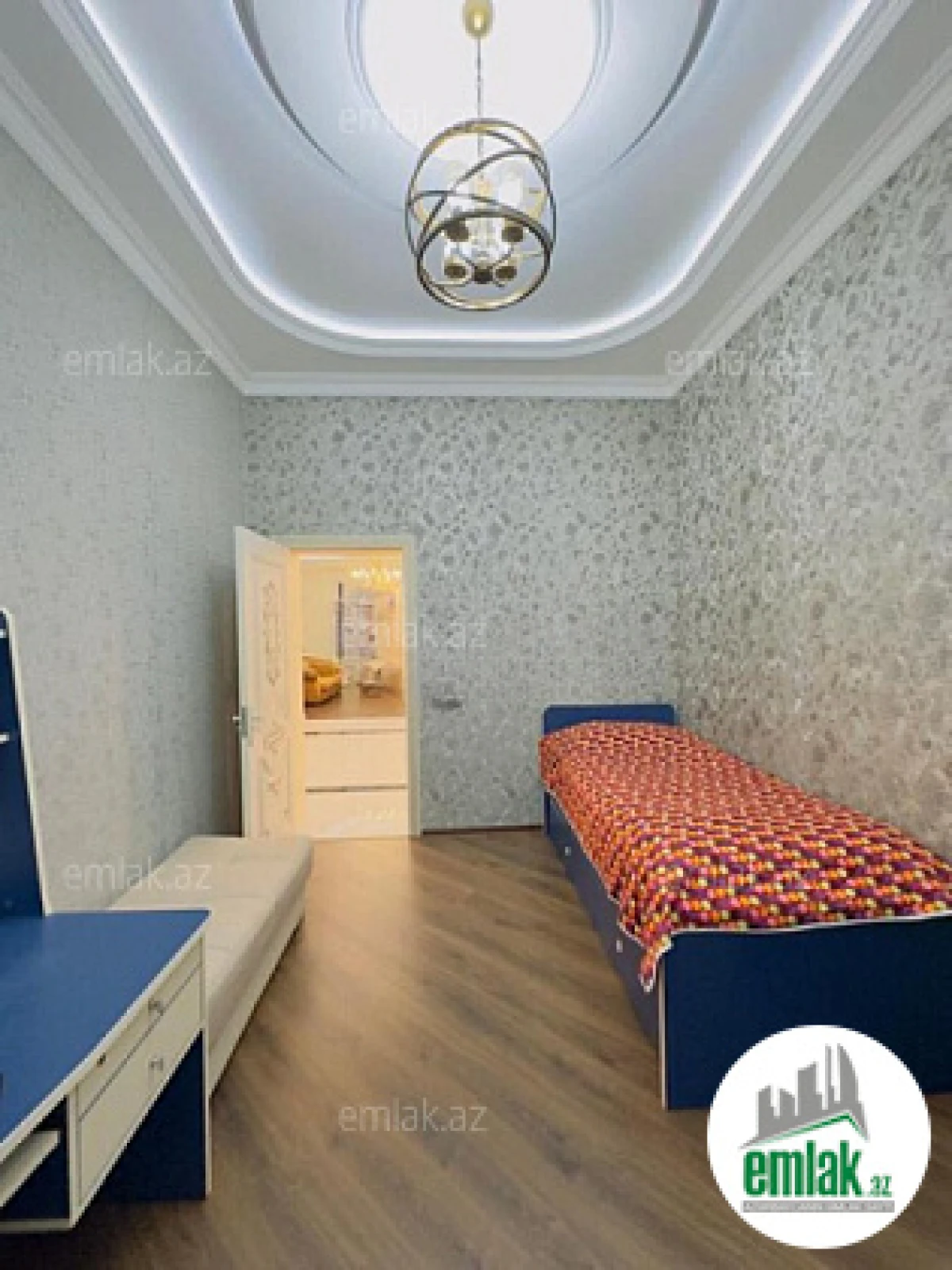 Satılır 5 otaqlı həyət evi 200 m²