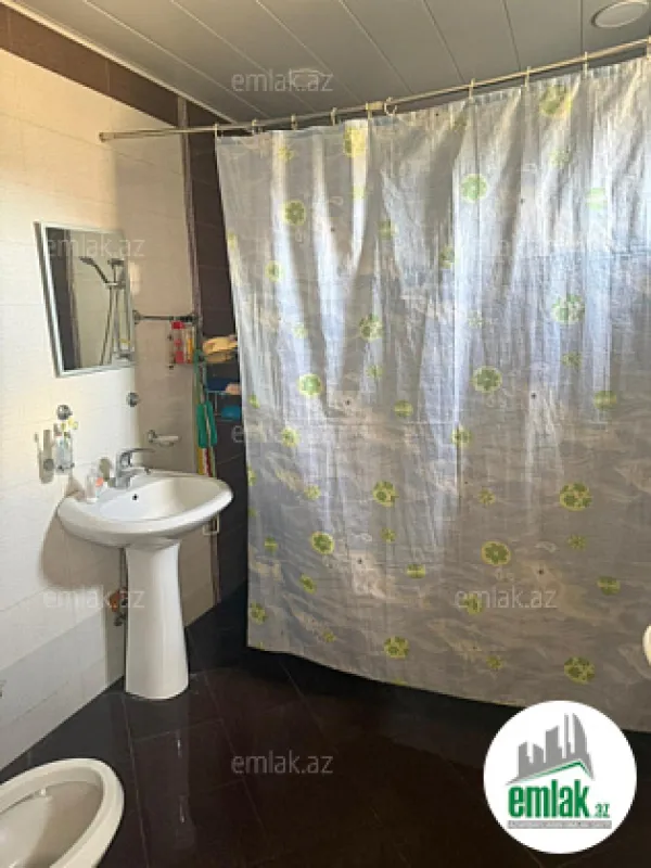 Satılır 4 otaqlı həyət evi 110 m²