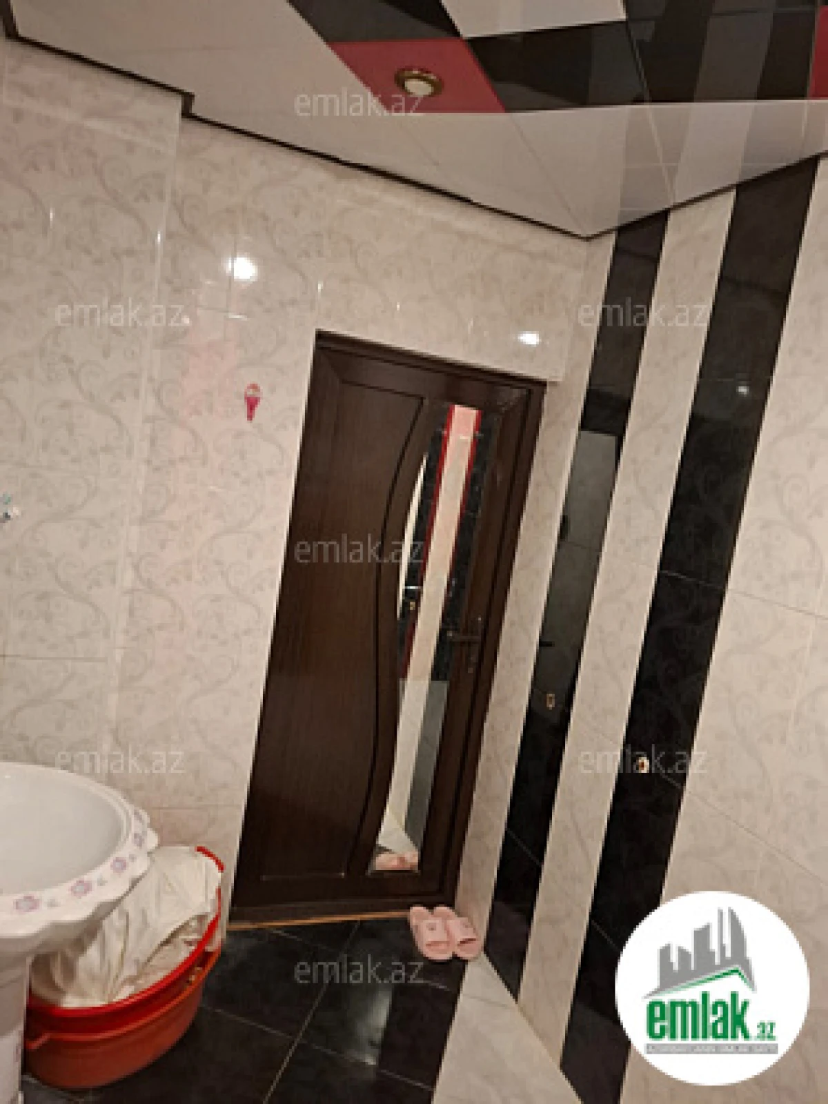 Satılır 3 otaqlı yeni tikili 105 m²