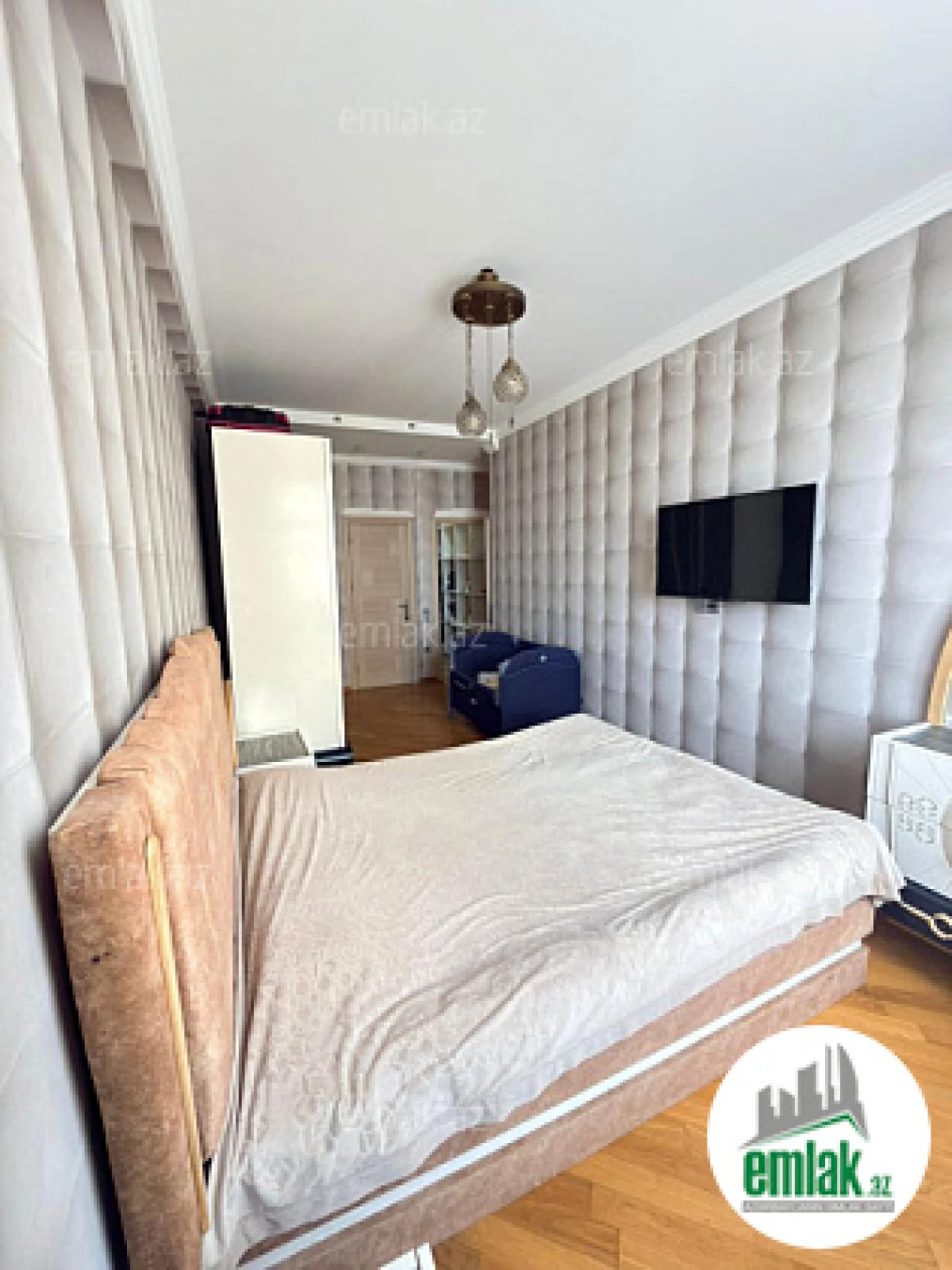 Satılır 4 otaqlı yeni tikili 135 m²