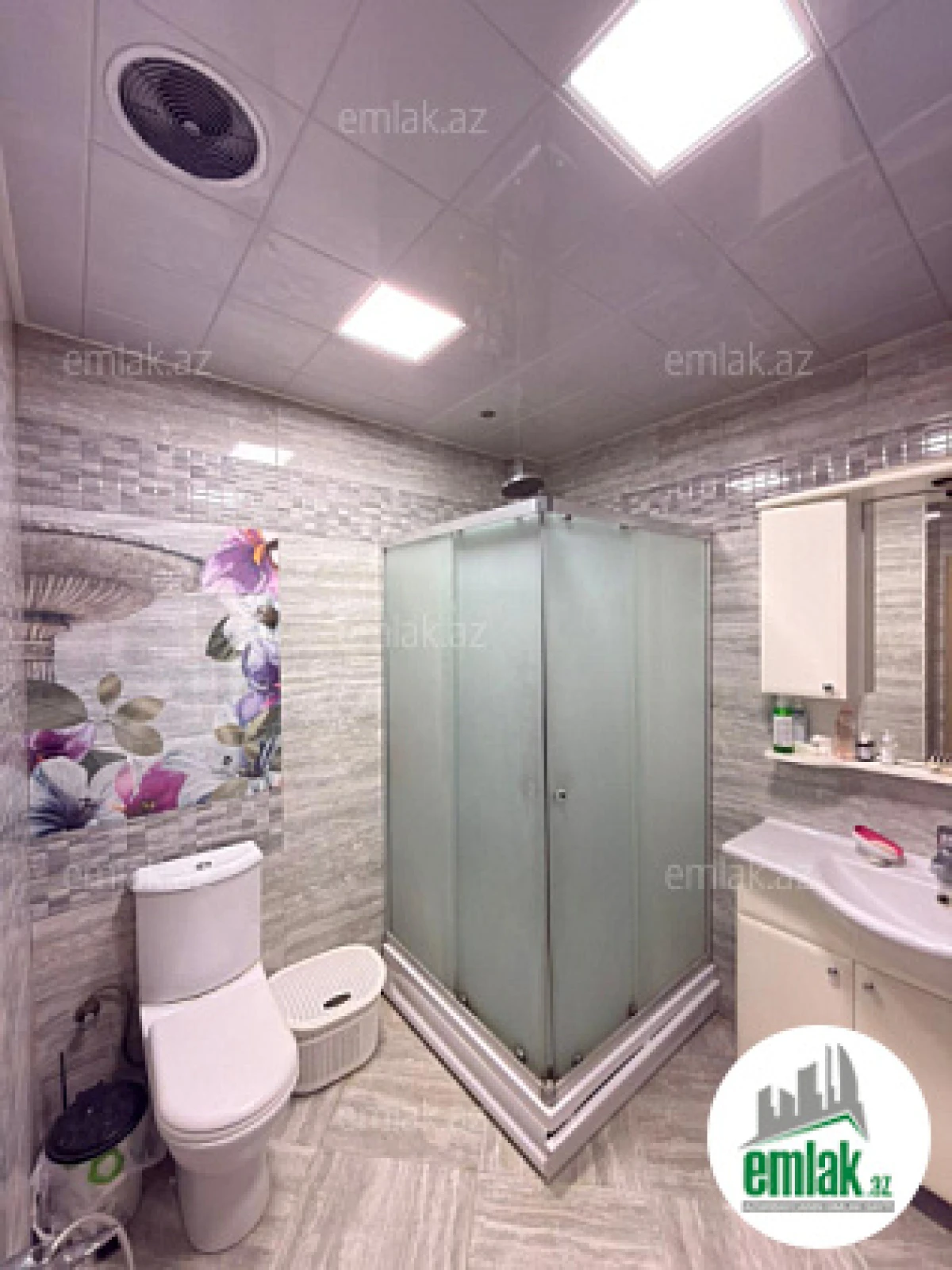 Satılır 4 otaqlı yeni tikili 135 m²