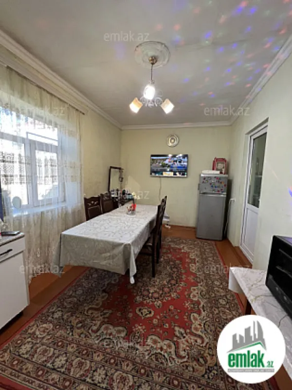 Satılır 2 otaqlı həyət evi 40 m²