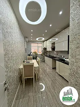 Satılır 3 otaqlı yeni tikili 135 m² — Bakı 3 otaq 135.00 m²