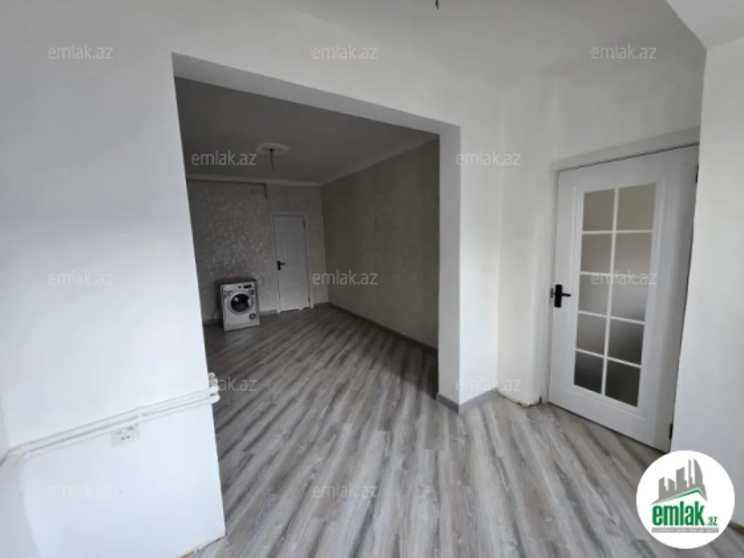 Satılır 3 otaqlı köhnə tikili 90 m²