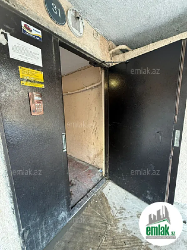 Satılır 2 otaqlı köhnə tikili 75 m²