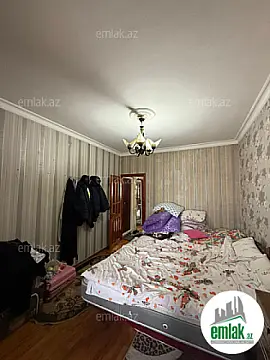 Satılır 2 otaqlı köhnə tikili 75 m²