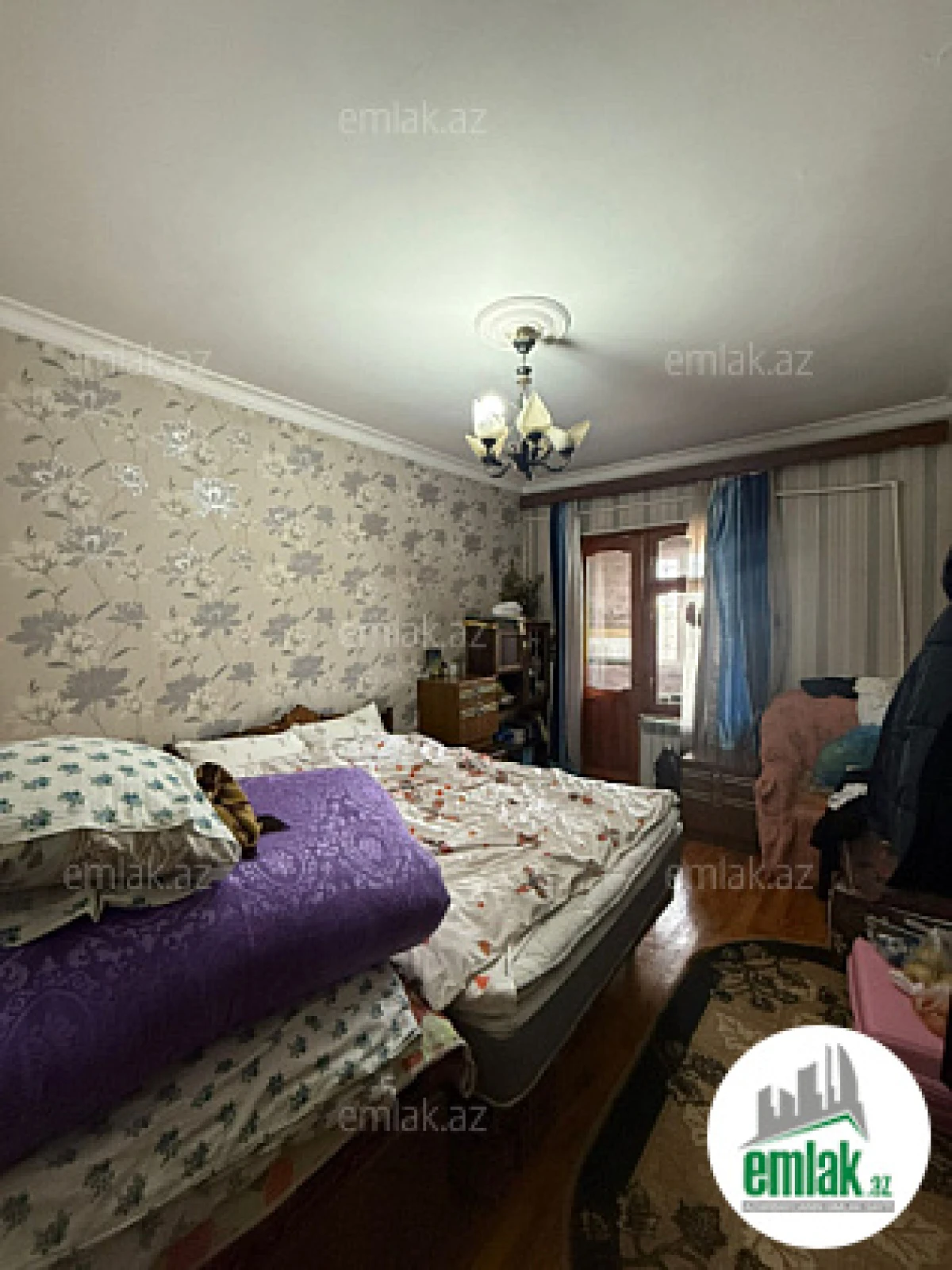 Satılır 2 otaqlı köhnə tikili 75 m²