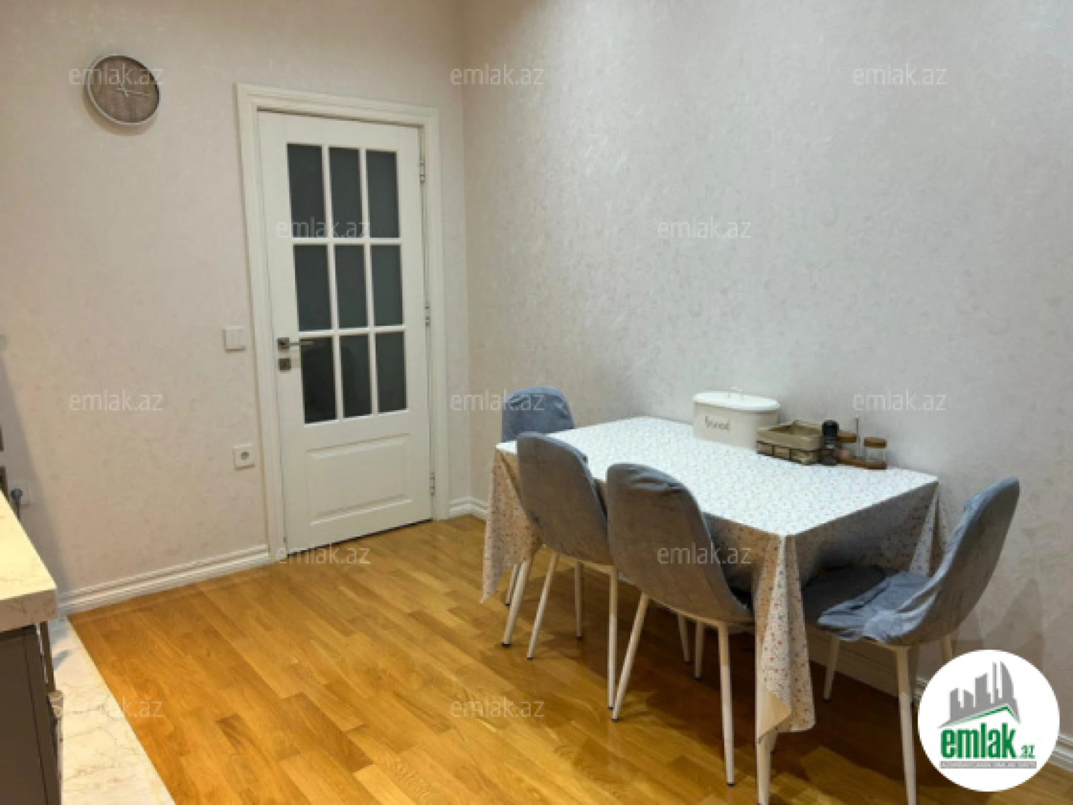 Satılır 2 otaqlı yeni tikili 77 m²