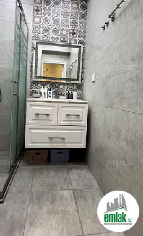 Satılır 2 otaqlı yeni tikili 77 m²