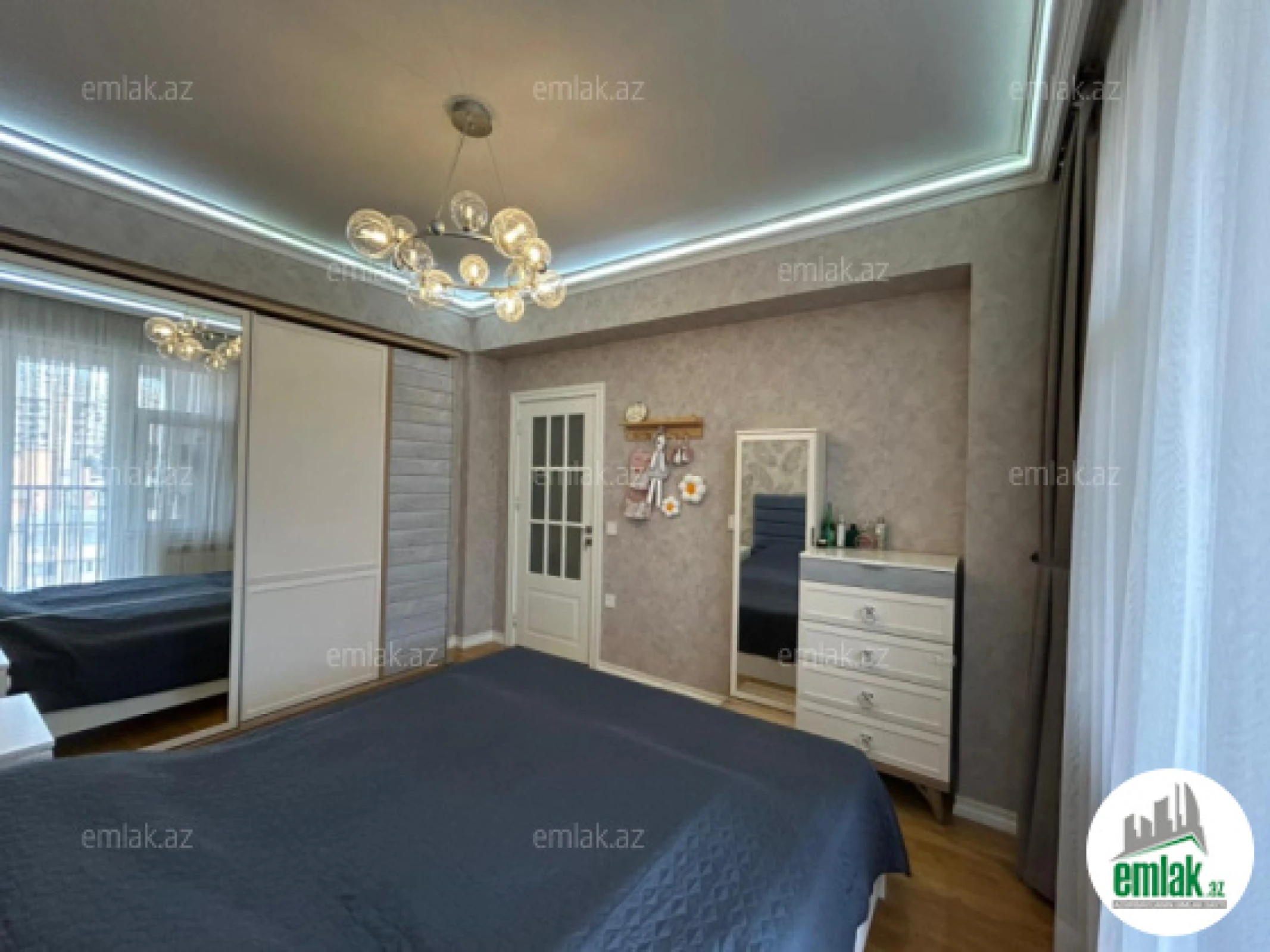 Satılır 2 otaqlı yeni tikili 77 m²