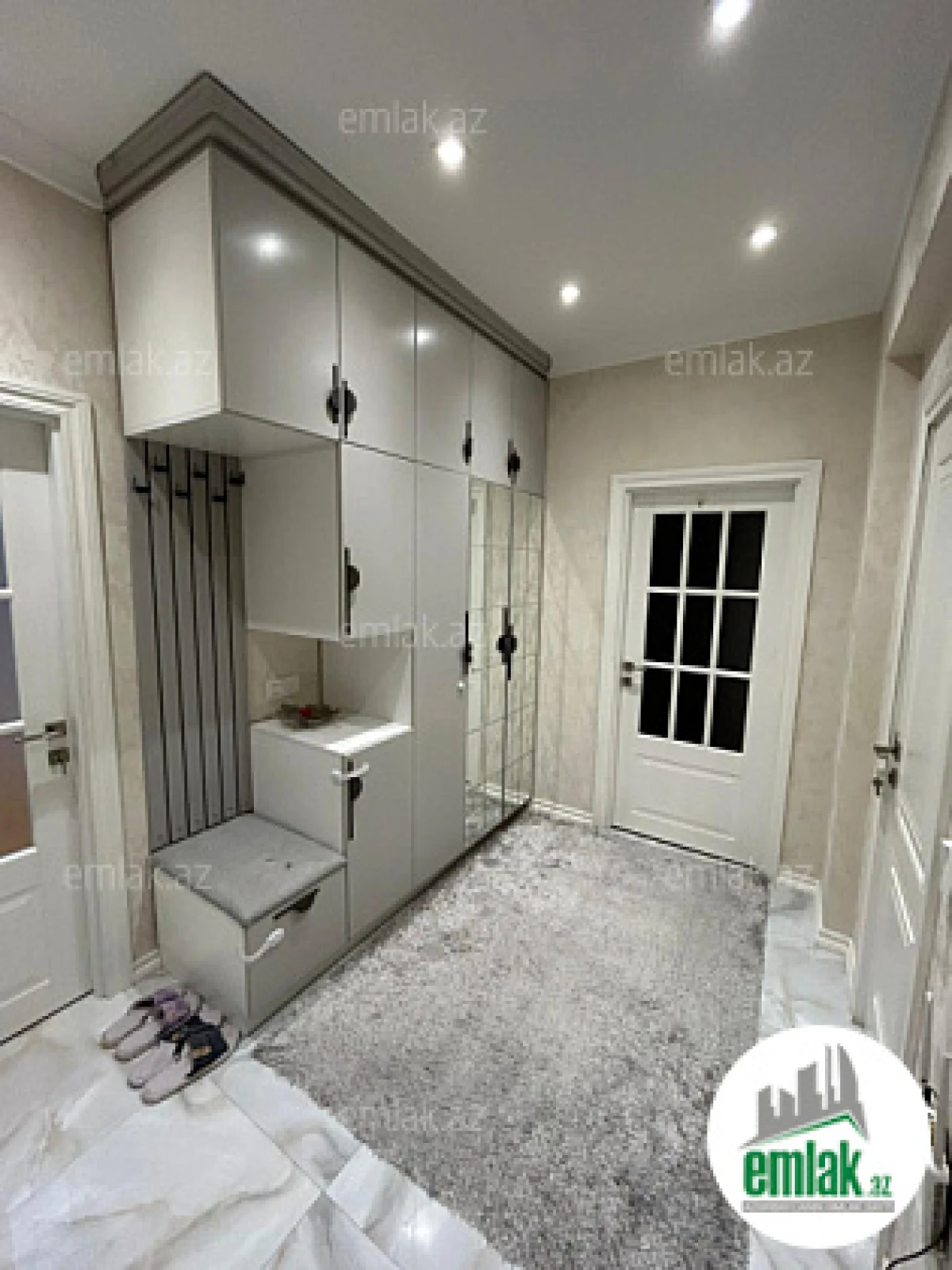 Satılır 2 otaqlı yeni tikili 77 m²