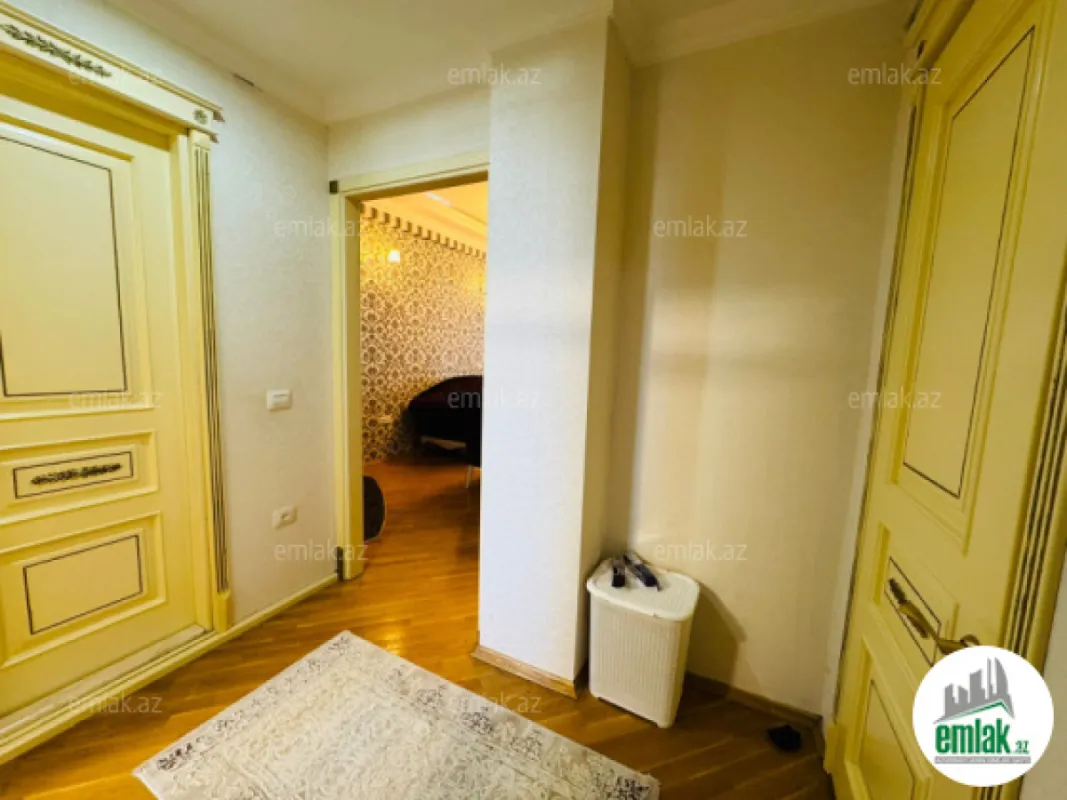 Satılır 4 otaqlı yeni tikili 140 m²