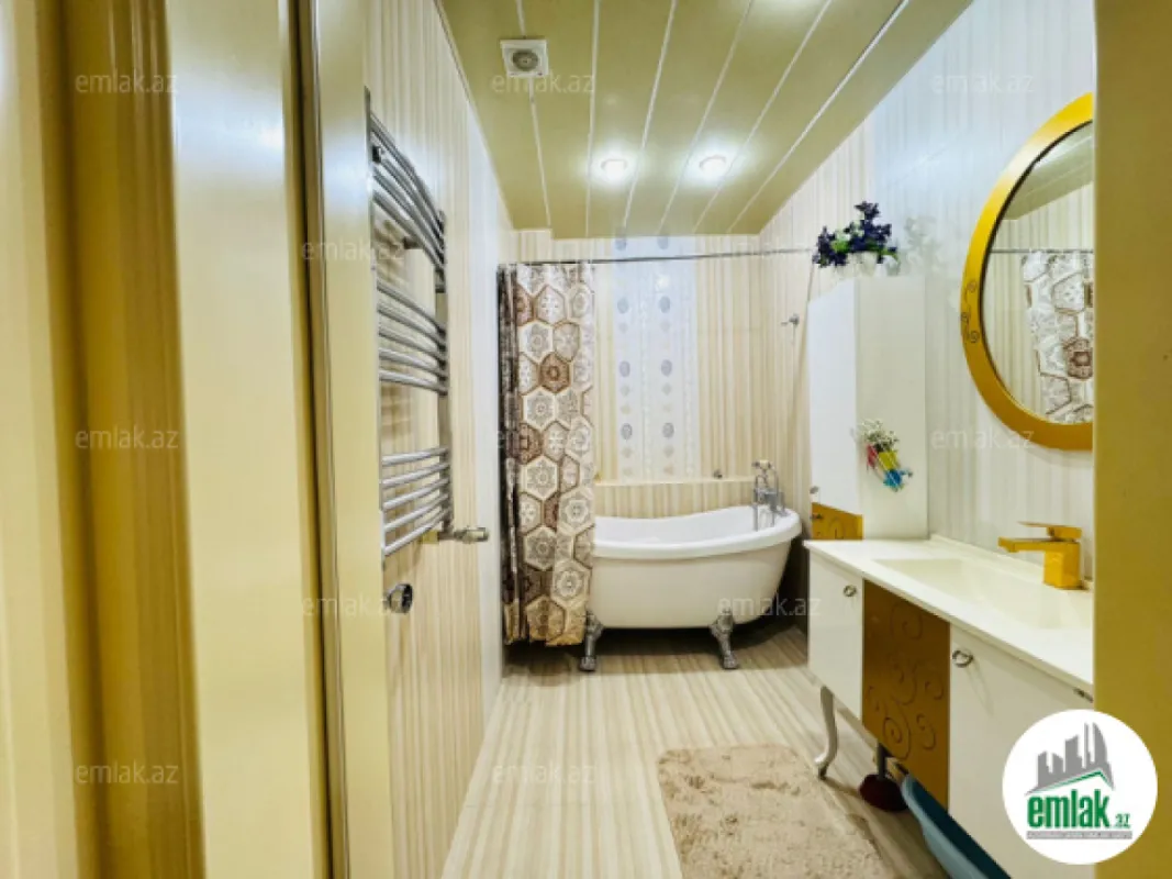 Satılır 4 otaqlı yeni tikili 140 m²